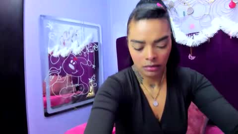 emmaebony_ online show from 20, 12, 2025