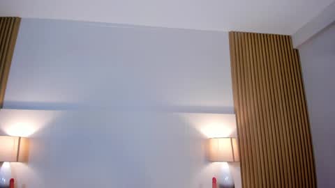 emmaespencer  online show from 9, 4, 2026