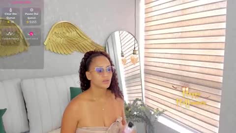  Emma Ferrary  online show from 26, 10, 2025