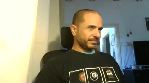 Snapshot of emmagold123 chatting on 8, 2, 2025 Ariel online show from 8, 2, 2025