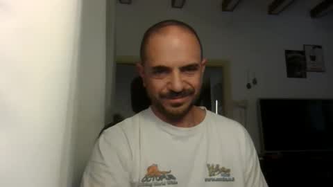 Snapshot of emmagold123 chatting on 11, 9, 2025 Ariel online show from 11, 9, 2025