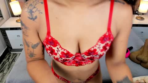 EMMA HILL online show from 24, 12, 2024