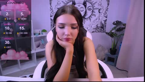 Emma online show from 6, 12, 2024