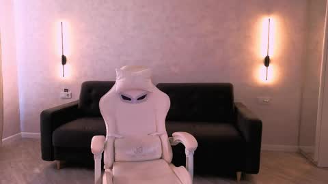 Emma online show from 3, 4, 2026