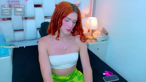 Snapshot of emmalodgge chatting on 3, 7, 2026 emmaLogge online show from 3, 7, 2026