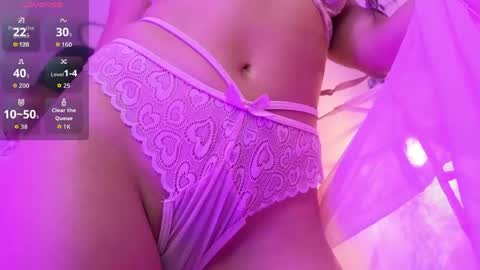 Snapshot of emmamiller__ chatting on 31, 3, 2026 online show from 31, 3, 2026