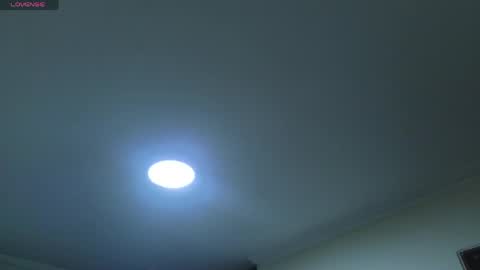 Snapshot of emmamiller__ chatting on 13, 5, 2026 online show from 13, 5, 2026