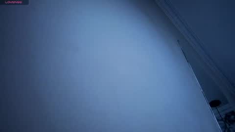 Snapshot of emmamiller__ chatting on 19, 5, 2026 online show from 19, 5, 2026