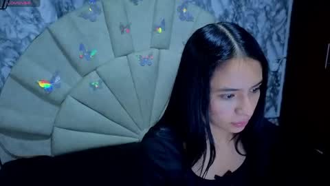 Snapshot of emmamiller__ chatting on 24, 5, 2026 online show from 24, 5, 2026