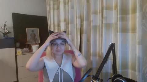 Snapshot of emmanoir_ chatting on 26, 2, 2025 emmanoir_ online show from 26, 2, 2025