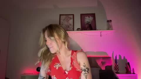 emmaonlyx1 online show from 18, 6, 2026