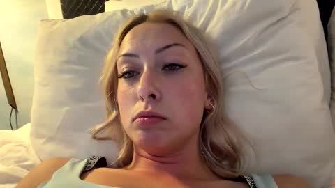 emmaraee online show from 26, 5, 2026