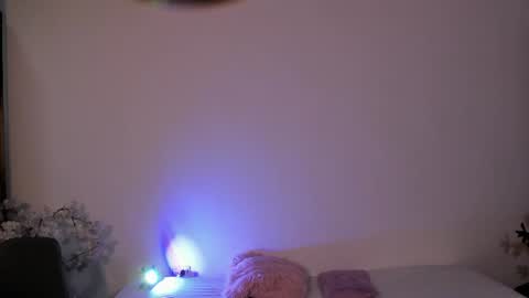 Snapshot of emmaray3 chatting on 28, 7, 2026 emmaray3 online show from 28, 7, 2026