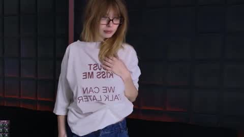 Snapshot of emmarice chatting on 3, 4, 2026 EMMA online show from 3, 4, 2026