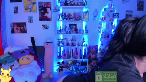 Snapshot of emmarosse11 chatting on 17, 12, 2024 Emma online show from 17, 12, 2024