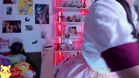 Emma online show from 10, 10, 2025