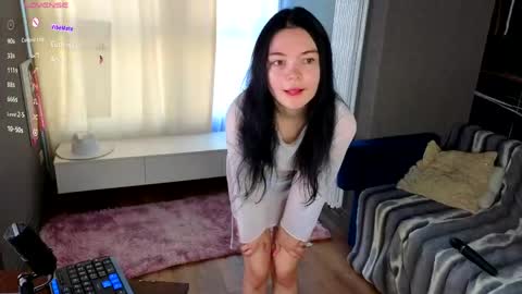 Snapshot of emmasmall chatting on 6, 6, 2026 Petite girl Emmy online show from 6, 6, 2026
