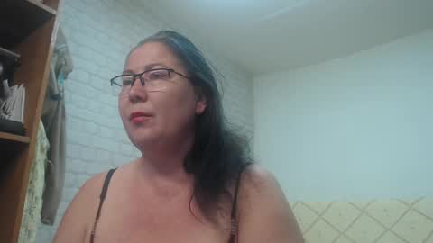 Snapshot of emmasquirt69 chatting on 12, 3, 2025 emmasquirt69 online show from 12, 3, 2025
