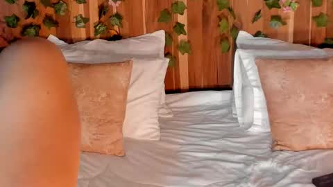 EMMAWILIAMS online show from 3, 2, 2026