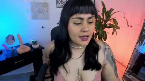 EMMA online show from 1, 2, 2025