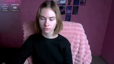 Snapshot of emmi_rossum chatting on 19, 1, 2026 Emmi online show from 19, 1, 2026