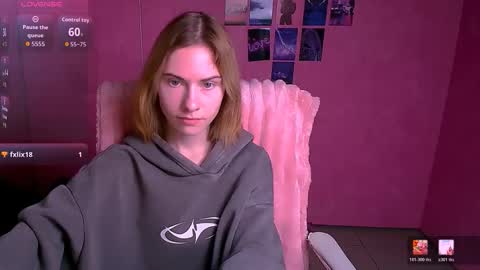 Snapshot of emmi_rossum chatting on 19, 2, 2026 Emmi online show from 19, 2, 2026