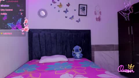 Snapshot of emmie_bunny chatting on 15, 5, 2026 Emmie online show from 15, 5, 2026