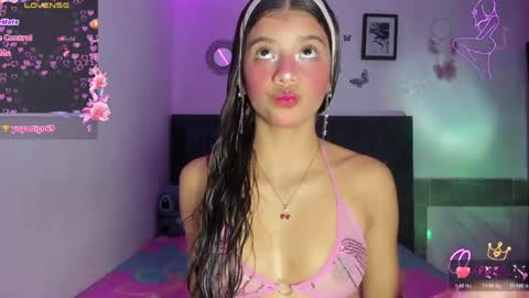 Snapshot of emmie_bunny chatting on 22, 5, 2026 Emmie online show from 22, 5, 2026