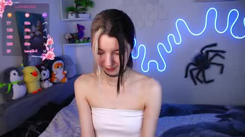 Snapshot of emmie_everly chatting on 2, 5, 2026 emmie_everly online show from 2, 5, 2026