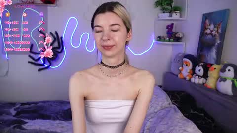 Snapshot of emmie_everly chatting on 14, 6, 2026 emmie_everly online show from 14, 6, 2026