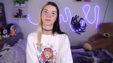 Snapshot of emmie_everly chatting on 20, 6, 2026 emmie_everly online show from 20, 6, 2026