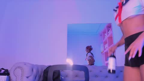 Snapshot of emmily_savage chatting on 26, 2, 2025 online show from 26, 2, 2025