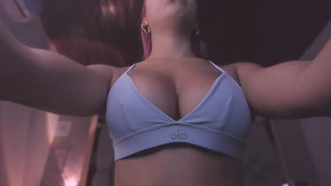 Snapshot of emmily_savage chatting on 20, 6, 2026 online show from 20, 6, 2026