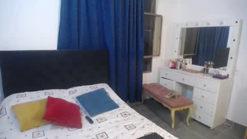 Emmily online show from 28, 9, 2025