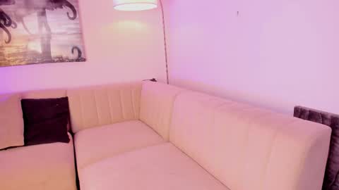 Snapshot of emmy_heart7 chatting on 3, 2, 2026 Emmy Heart online show from 3, 2, 2026