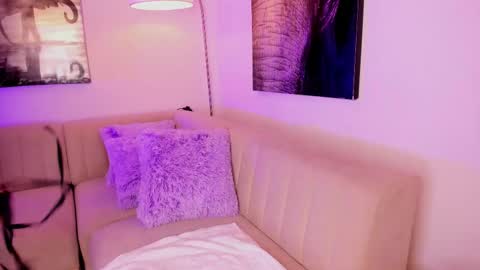 Snapshot of emmy_heart7 chatting on 13, 2, 2026 Emmy Heart online show from 13, 2, 2026