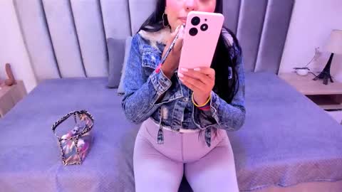 Emily  Laila  online show from 14, 10, 2025