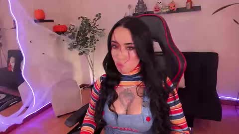 Snapshot of emmyevans1 chatting on 2, 10, 2025 Emmy Evans  online show from 2, 10, 2025