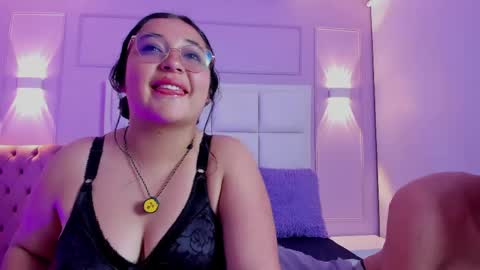 Snapshot of emmyhorny__ chatting on 14, 4, 2026 Ammy and Alex online show from 14, 4, 2026