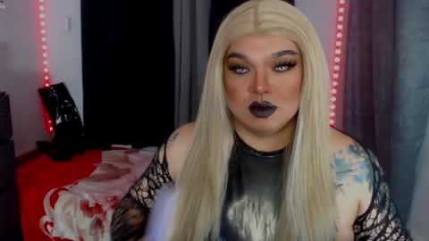 Snapshot of empressmichellexx chatting on 4, 5, 2026 Mistress Michelle online show from 4, 5, 2026