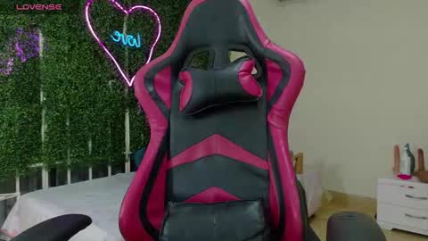 Emy online show from 22, 3, 2026