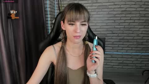 emy__angel online show from 22, 9, 2025