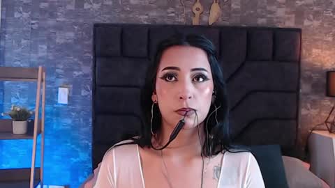 Snapshot of emy_fg chatting on 20, 5, 2026 Emy online show from 20, 5, 2026