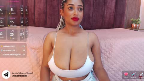 Snapshot of emy_leon chatting on 17, 1, 2025 Emy online show from 17, 1, 2025