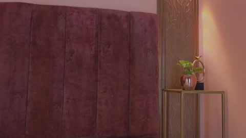 Emy online show from 8, 11, 2025