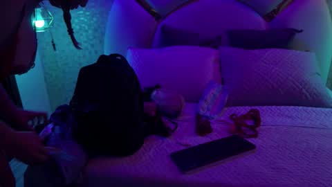 Emy  online show from 3, 12, 2025