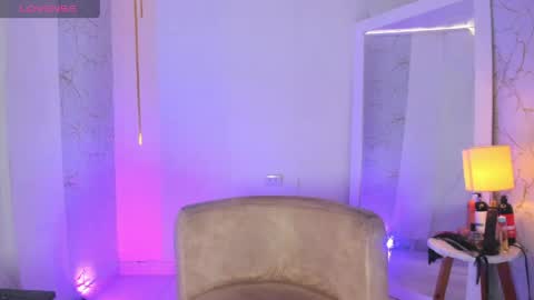 EMYLY  online show from 16, 4, 2026