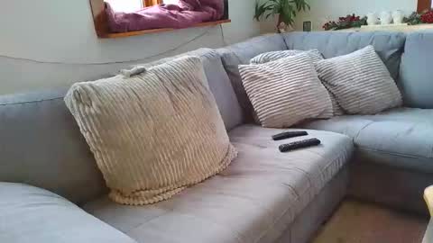 Snapshot of emyxxl chatting on 9, 1, 2026 emyxxl online show from 9, 1, 2026