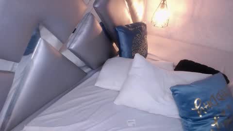 Snapshot of endlessnightfx chatting on 21, 1, 2025 endlessnightfx online show from 21, 1, 2025