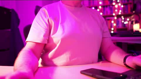 Snapshot of energybra chatting on 3, 7, 2026 uk online show from 3, 7, 2026